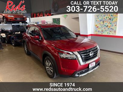 Used 2023 Nissan Pathfinder SL