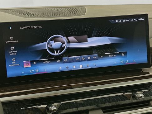 Used 2026 BMW X5 xDrive40i w/ Climate Comfort Package image 19