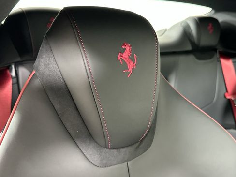 Used 2025 Ferrari Roma Spider RWD image 43