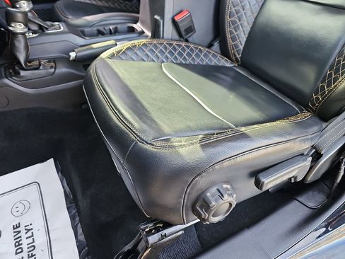 Used 2023 Jeep Wrangler Altitude image 34