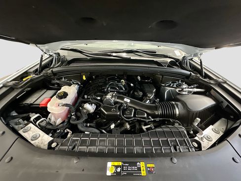 Used 2024 Jeep Grand Cherokee L Laredo image 35