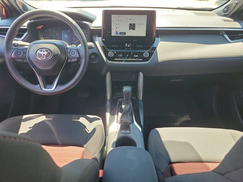Used 2025 Toyota Corolla Cross AWD Hybrid image 12