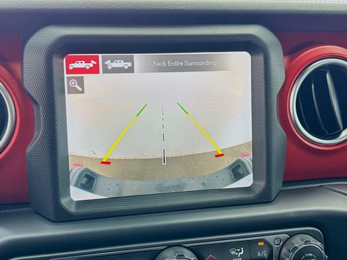 Used 2020 Jeep Gladiator Rubicon image 10