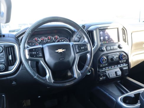 Used 2021 Chevrolet Silverado 2500 LTZ w/ LTZ Convenience Package image 16