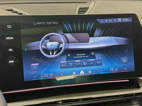 Used 2025 BMW X1 xDrive28i w/ Convenience Package image 24