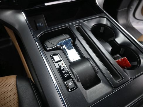 Used 2022 Ford F150 Lariat image 31