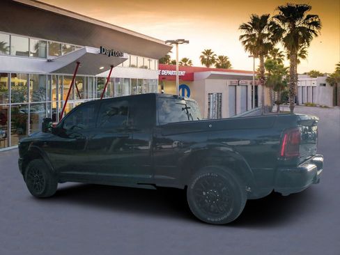 Used 2025 RAM 3500 Limited image 5