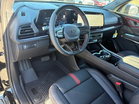 New 2026 Chevrolet Traverse RS image 24