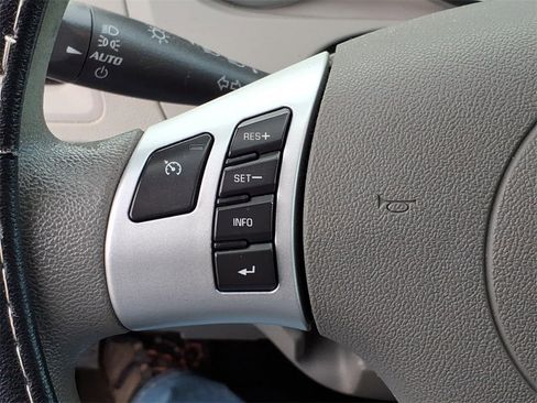 Used 2011 Chevrolet Malibu LS image 22