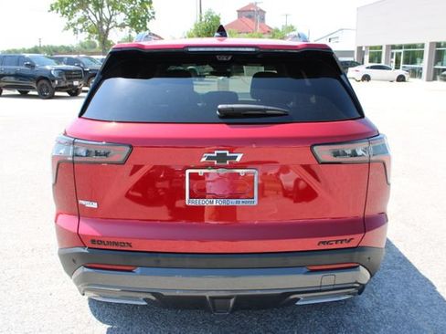 Used 2025 Chevrolet Equinox ACTIV w/ Safety and Technology Package FWD image 6