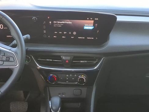 Used 2025 Buick Encore GX Sport Touring w/ Advanced Technology Package FWD image 17