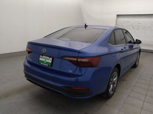 Used 2023 Volkswagen Jetta SE image 9