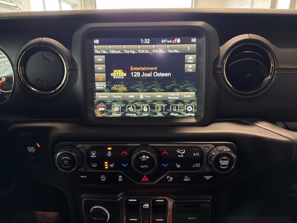 Used 2021 Jeep Gladiator Overland AWD/4WD image 6