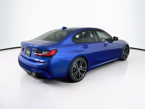 Used 2022 BMW 330i Sedan w/ M Sport Package RWD image 9