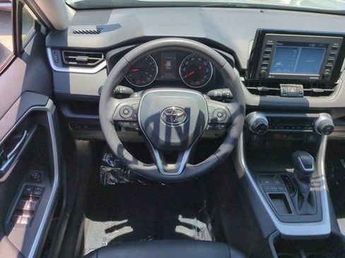 Used 2022 Toyota RAV4 XLE Premium FWD image 14