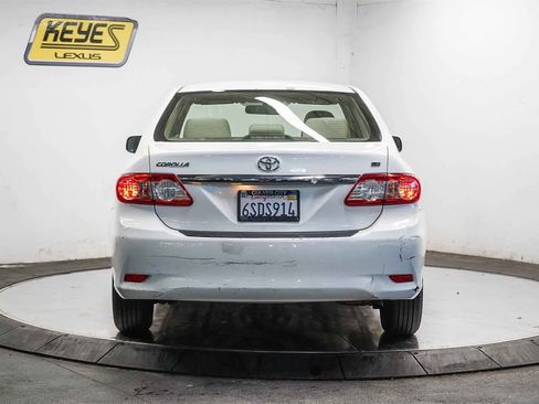 Used 2011 Toyota Corolla LE image 3