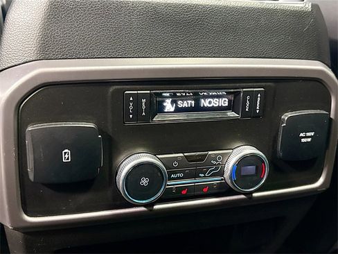 Used 2019 Ford Expedition Platinum image 30