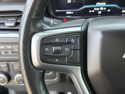 Used 2022 Chevrolet Suburban Z71 image 29