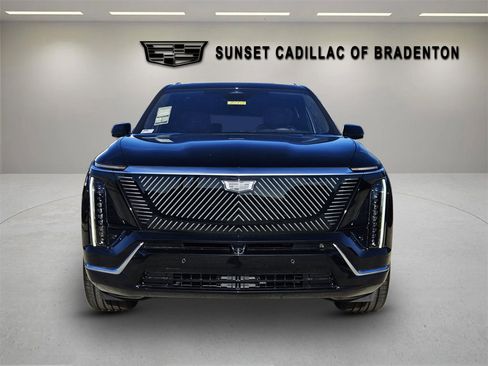 New 2026 Cadillac Vistiq Premium Luxury w/ LPO, Floor Liner Package image 2