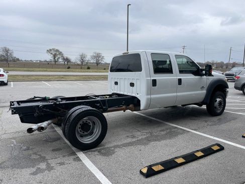 Used 2014 Ford F450 XL w/ Power Equipment Group image 3