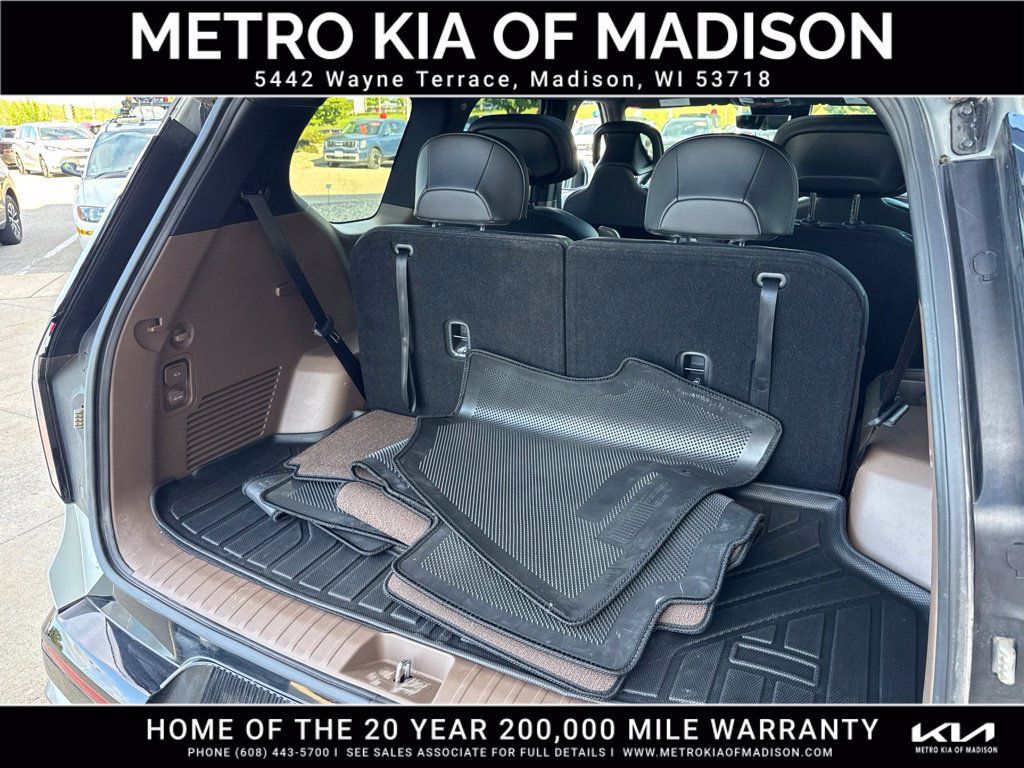 Used 2024 Kia EV9 Land AWD/4WD image 43