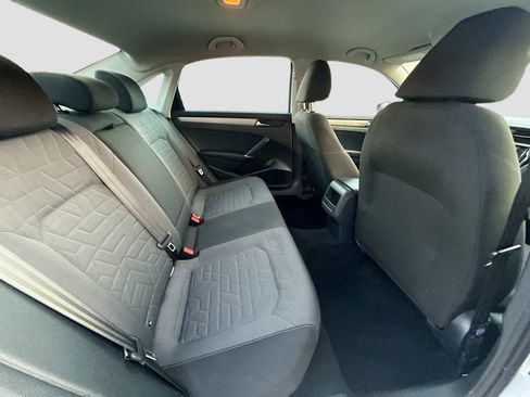 Used 2021 Volkswagen Passat 2.0T S image 27