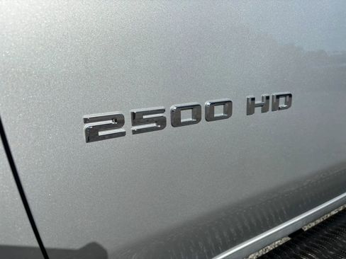 Used 2023 Chevrolet Silverado 2500 LT w/ Convenience Package image 3