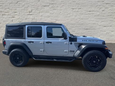 Used 2021 Jeep Wrangler Unlimited Willys image 4