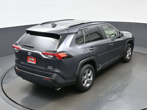 Used 2023 Toyota RAV4 XLE w/ XLE Grade Weather Package AWD/4WD image 40