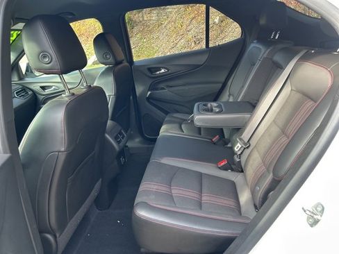 Used 2022 Chevrolet Equinox RS image 18