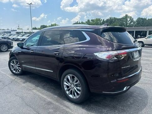 Used 2023 Buick Enclave Avenir FWD image 12