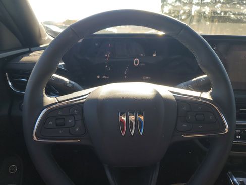 New 2025 Buick Envista Avenir image 21