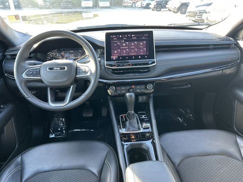 Certified 2023 Jeep Compass Altitude w/ Convenience Group image 32