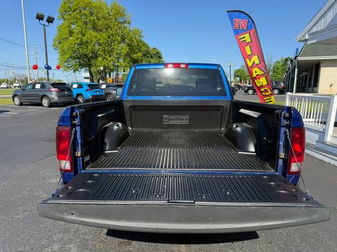 Used 2015 RAM 1500 Express AWD/4WD image 28