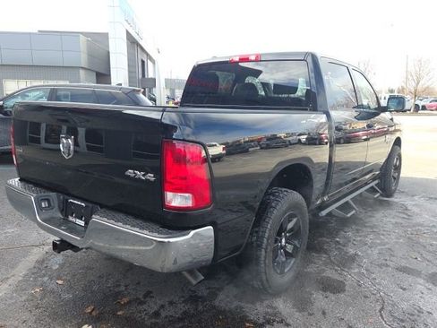 Used 2021 RAM 1500 Classic SLT image 10