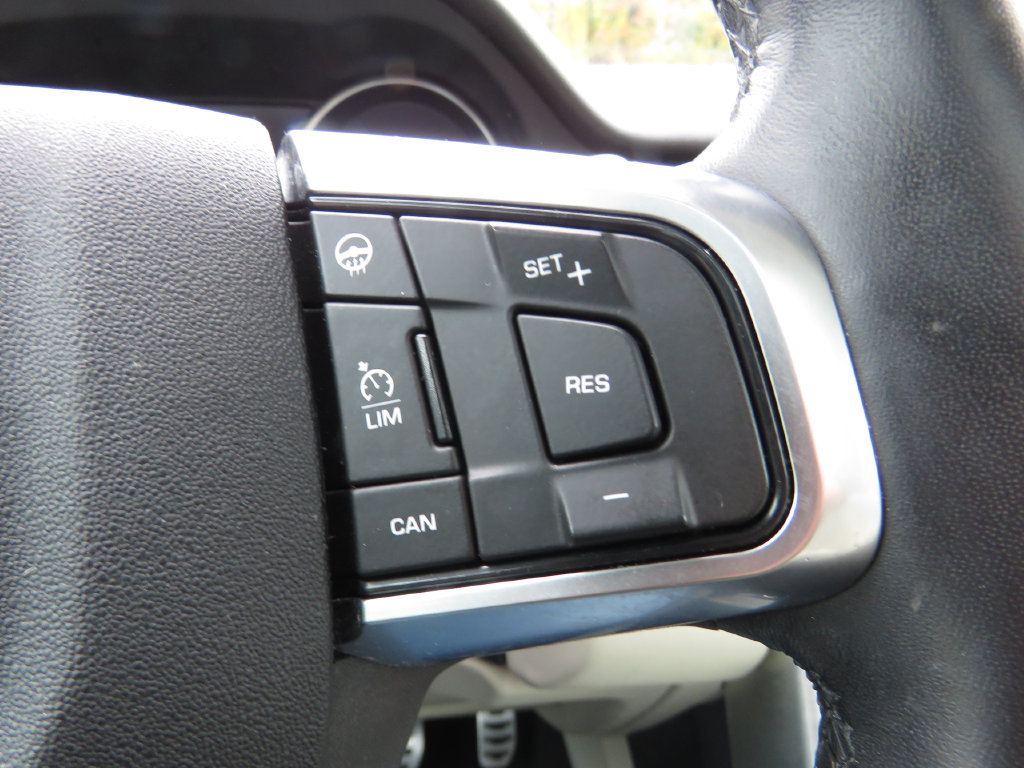 Used 2019 Land Rover Discovery Sport HSE Luxury AWD/4WD image 23