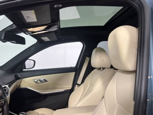 Used 2021 BMW 330e w/ Convenience Package image 23