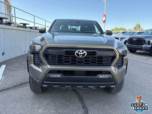 Used 2025 Toyota Tacoma TRD Off-Road w/ TRD Off Road Upgrade Package AWD/4WD image 12