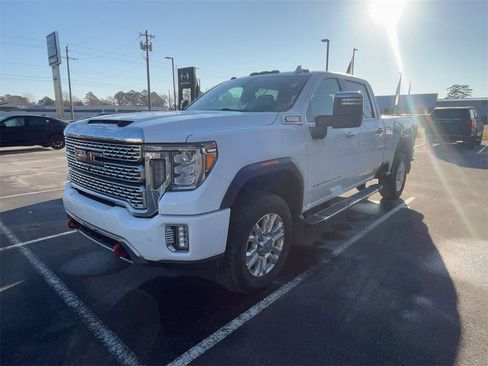 Certified 2020 GMC Sierra 2500 Denali w/ Denali Ultimate Package image 3