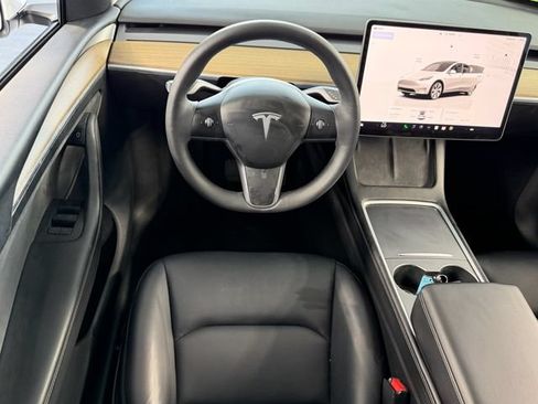 Used 2023 Tesla Model Y Long Range AWD/4WD image 8