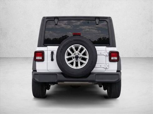 Used 2023 Jeep Wrangler Unlimited Sport AWD/4WD image 6