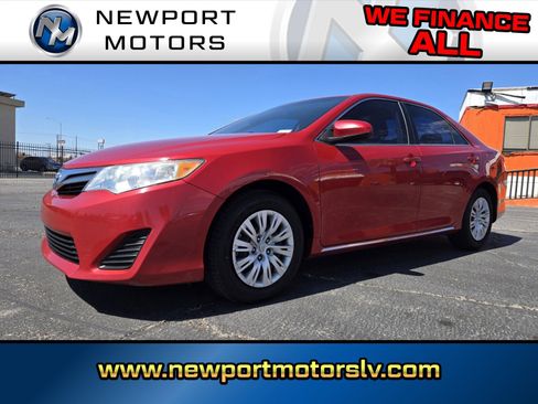 Used 2014 Toyota Camry LE FWD image 1