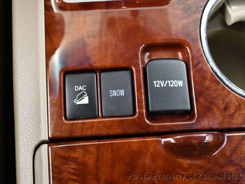 Used 2012 Toyota Highlander Limited w/ Tow Pkg image 45