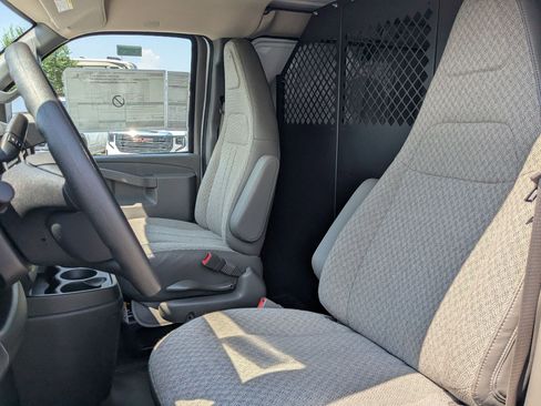 New 2025 GMC Savana 2500 Work Van w/ Safety Package image 14