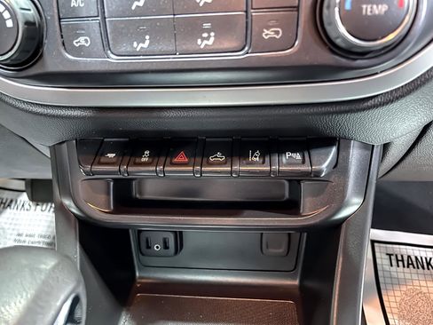 Used 2022 Chevrolet Colorado LT w/ Safety Package image 25