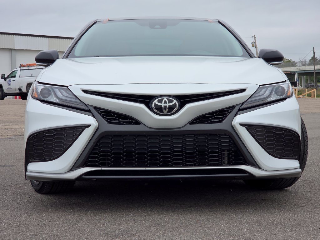 Used 2021 Toyota Camry XSE w/ TRD Appearance Package (TMS) FWD image 3