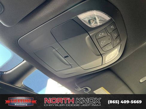 New 2026 Chrysler Voyager LX image 11