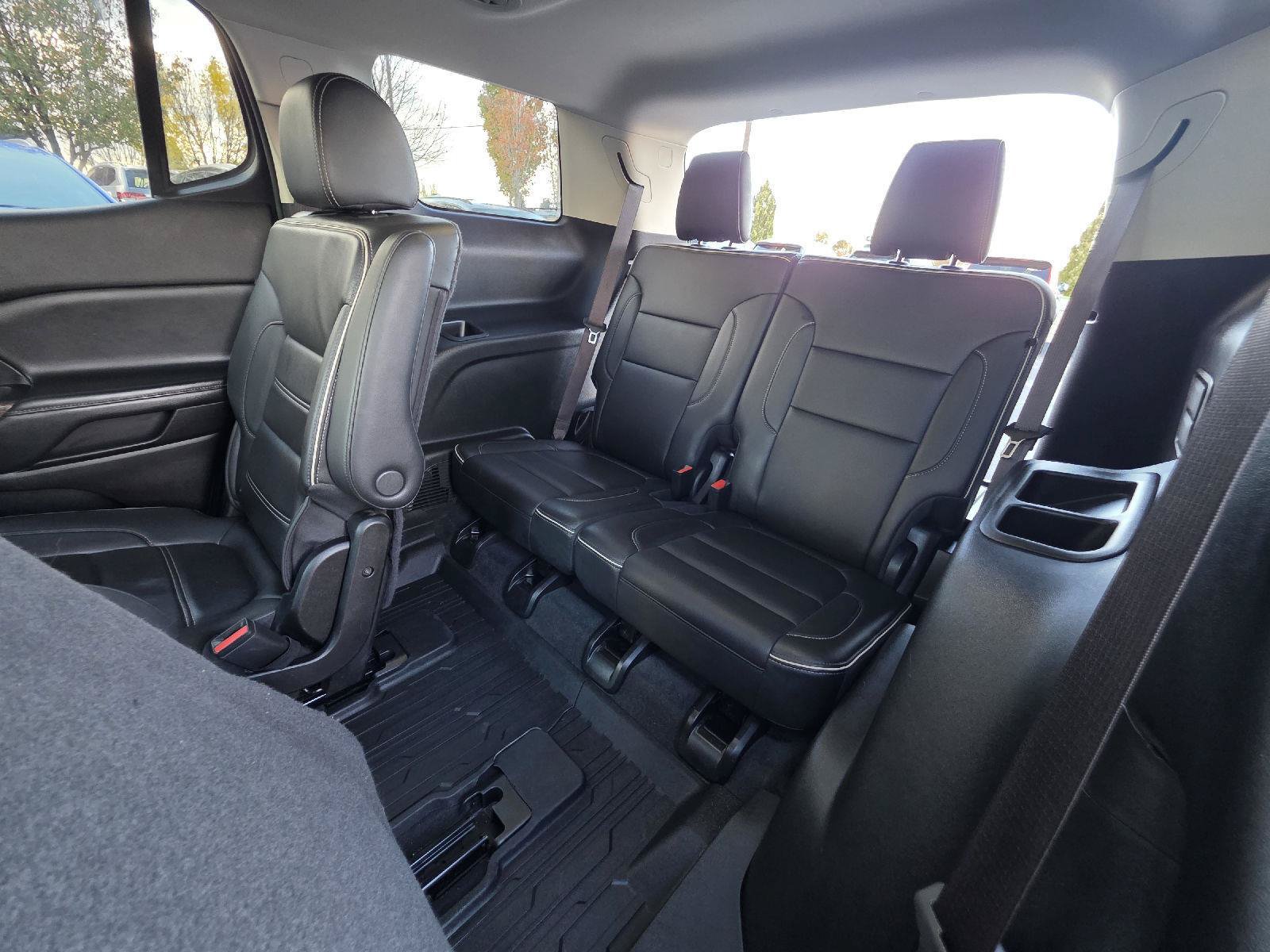 Used 2023 GMC Acadia Denali w/ Denali Ultimate Package AWD/4WD image 17
