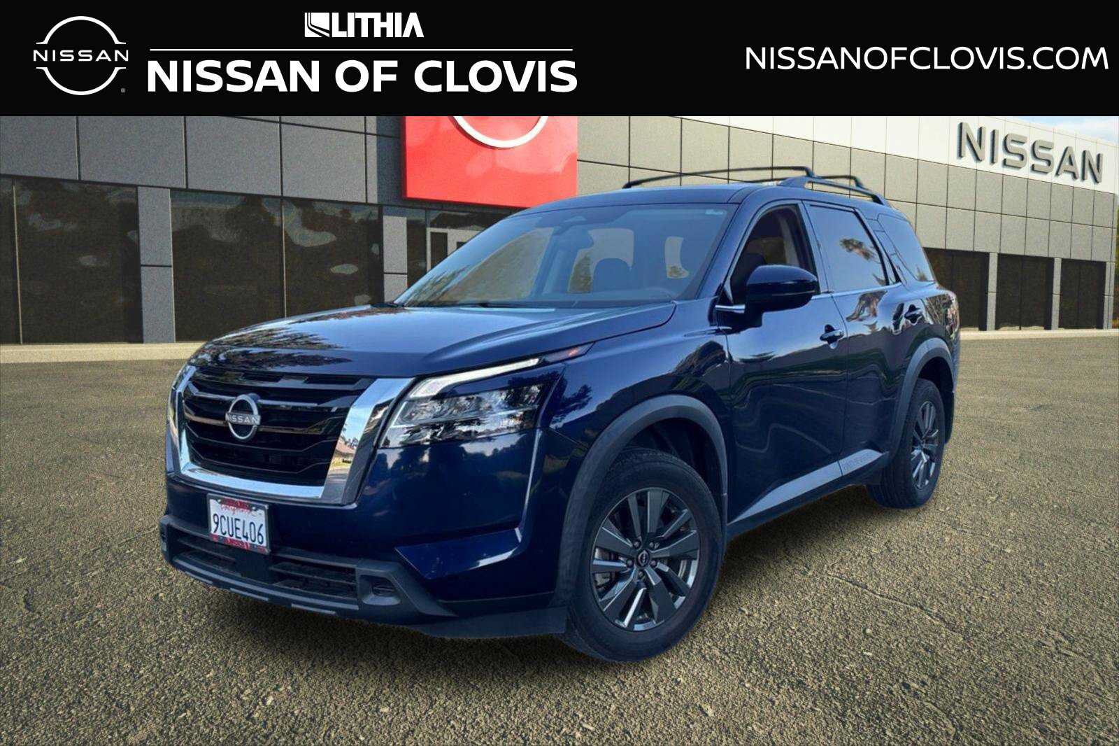 Certified 2022 Nissan Pathfinder SV FWD image 1