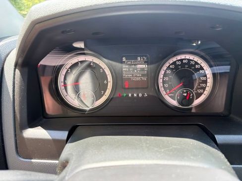 Used 2018 RAM 1500 Express w/ Express Value Package AWD/4WD image 10